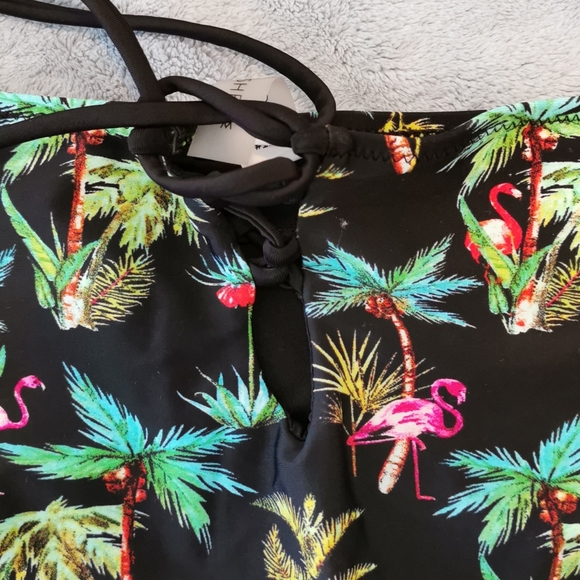 Cupshe two piece - Picture 3 of 6